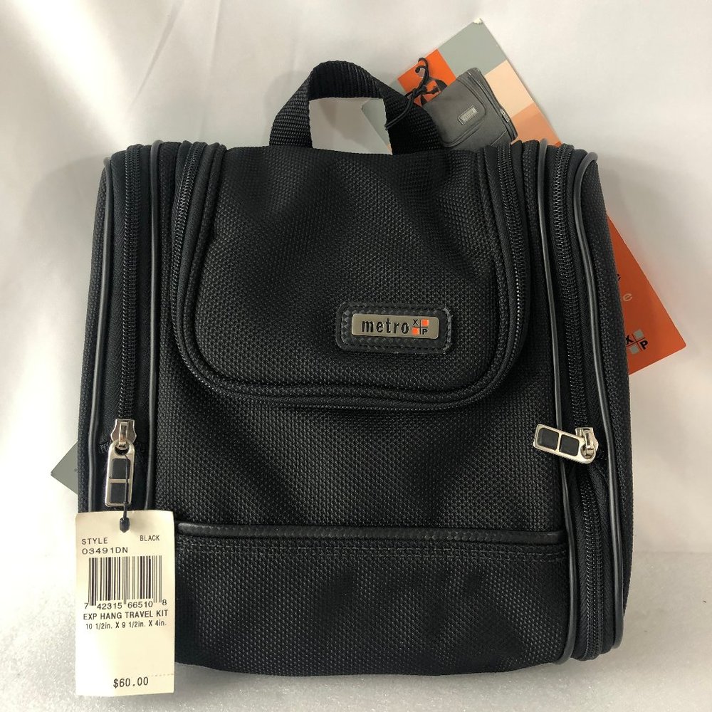Dakota Metro Expendable Hanging Travel Kit
